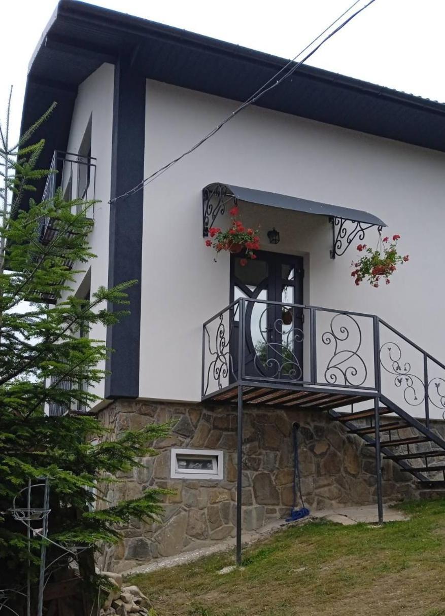 Apartment Legit House